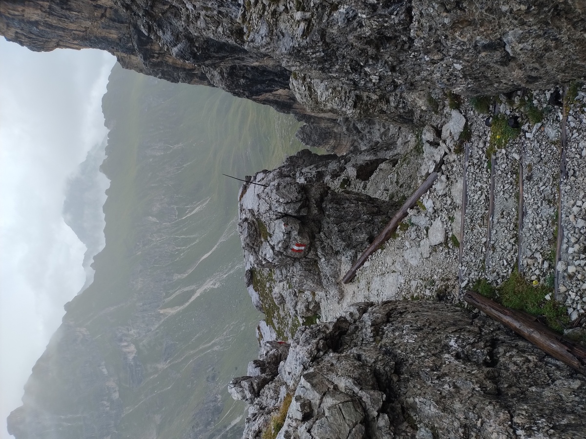 The trail to forcella Puez