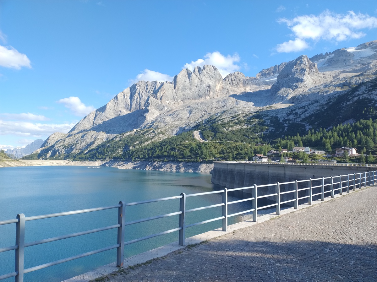 Fedaia lake