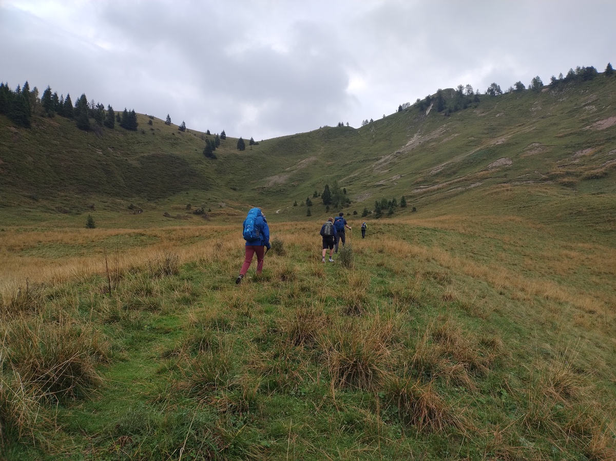 Walking to Passo Alvis
